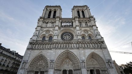 La façade de Notre-Dame de Paris, le 29 novembre 2024. (CHRISTOPHE PETIT TESSON / AFP)