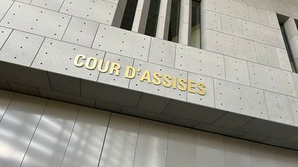 Ludovic Bertin comparaît jusqu'au 6 décembre devant la cour d'assises de l'Isère pour le meurtre de Victorine Dartois précédé d'une tentative de viol ainsi que le viol d'une autre jeune femme. (NOEMIE PHILIPPOT / FRANCE BLEU ISÈRE / MAXPPP)